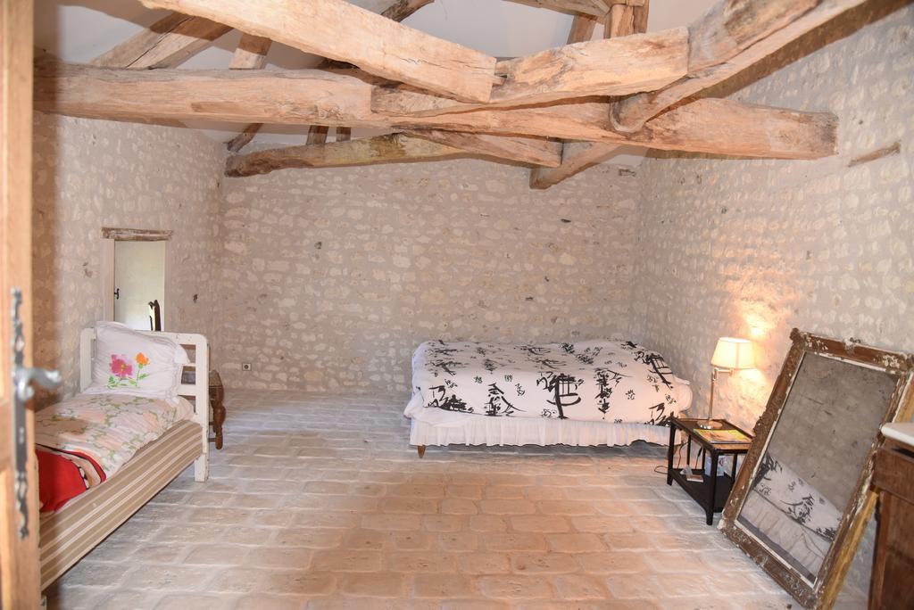 Chateau De Theon Hotel Cozes Bagian luar foto